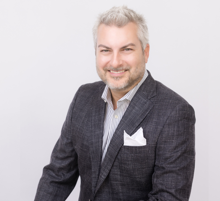 Dr. Jonathan Ouellette